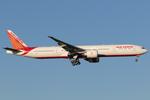 VT-AEN @ LOWW - Air India 777-300