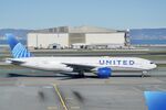 N769UA @ KSFO - Sky Terrace SFO 2025
