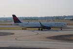 N104DN @ KATL - DAL A321 zx atl-lga - by FloridaMetal