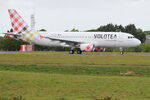 EC-NOY @ LFRB - Airbus 320-214, Taxiing rwy 25L, Brest-Bretagne airport (LFRB-BES) - by Yankee Quebec