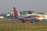 OE-ICU @ LFRB - Airbus A320-214, Taxiing to boarding ramp, Brest-Bretagne airport (LFRB-BES) - by Yankee Quebec