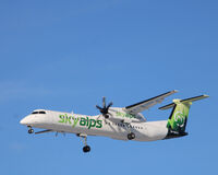 9H-MAYA @ EKCH - 9H-MAYA landing rw 22L - by Erik Oxtorp