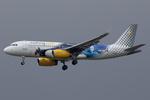 EC-MYC @ LOWW - Vueling A320 - by Andy Graf