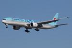 HL7203 @ LOWW - Korean Air 777-300 - by Andy Graf