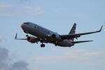 N903AN @ KORD - B738 American Airlines Boeing 737-823 N903AN arriving 28R KORD - by Mark Kalfas