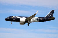 D-AIND @ EKCH - D-AIND landing rw 22L - by Erik Oxtorp