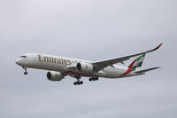 A6-EXF @ EKCH - A6-EXF landing rw 22L - by Erik Oxtorp