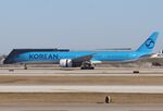 HL7782 @ KORD - Boeing 777-385/ER - by Mark Pasqualino
