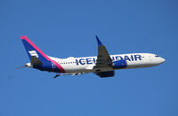 TF-ICI @ EKCH - TF-ICI takeoff rw 04R - by Erik Oxtorp