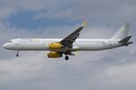 EC-MLD @ LOWW - Vueling A321 - by Andy Graf