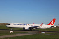 TC-LPC @ EKCH - TC-LPC landed rw 04L - by Erik Oxtorp