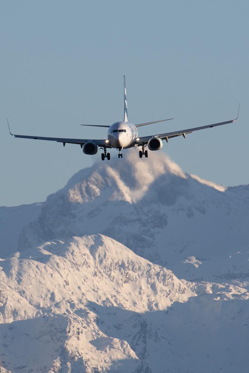 LN-FGB @ LOWS - Flyr 737-800 - by Andy Graf
