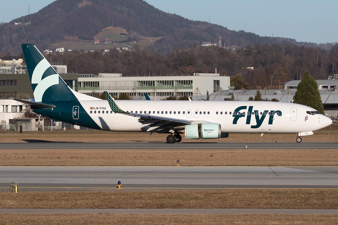 LN-FGA @ LOWS - Flyr 737-800 - by Andy Graf
