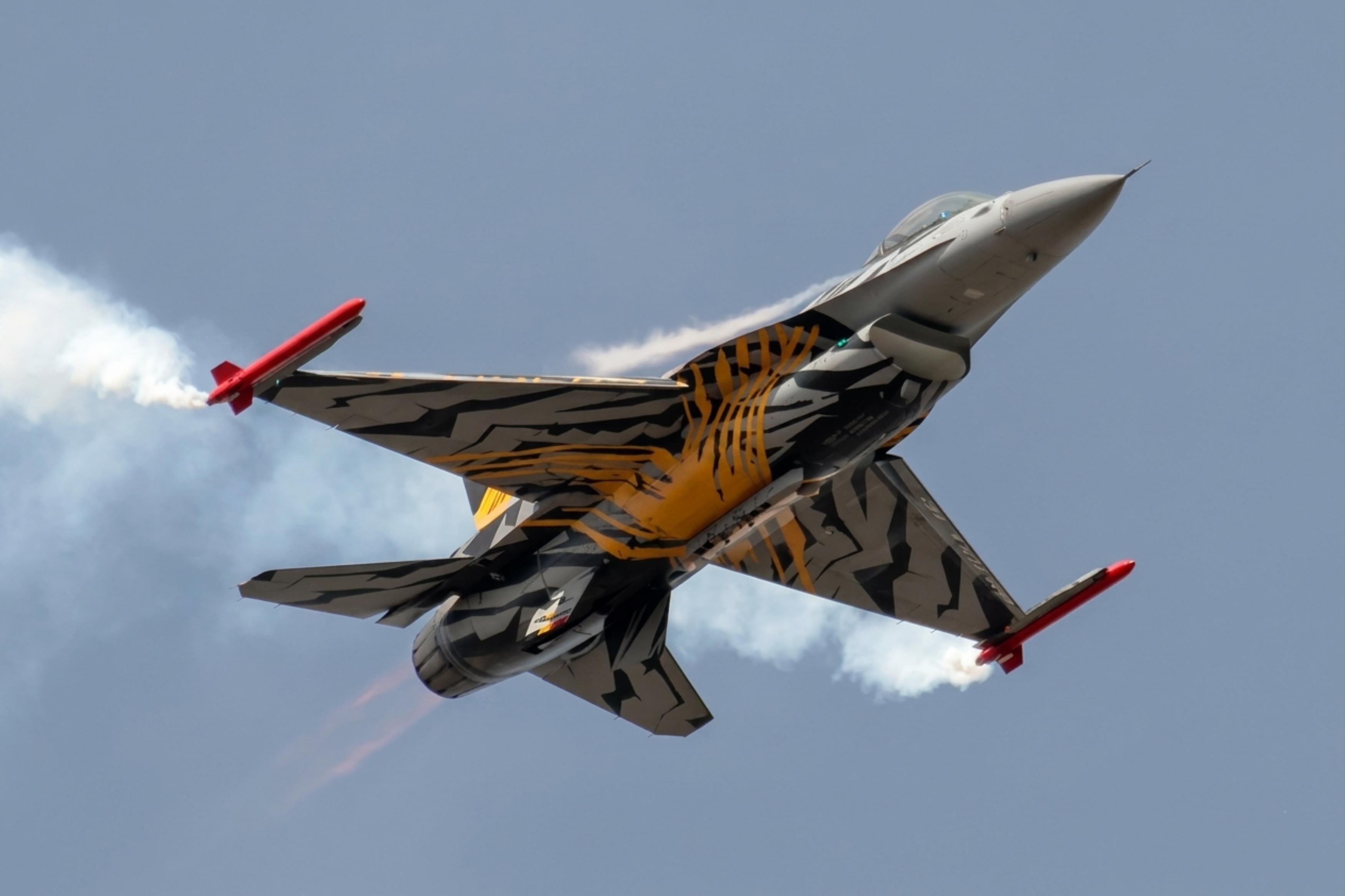 FA-136 @ EGVA - FA-136 General Dynamics F-16AM Fighting Falcon Belgian Air Component RIAT RAF Fairford 
 - by PhilR