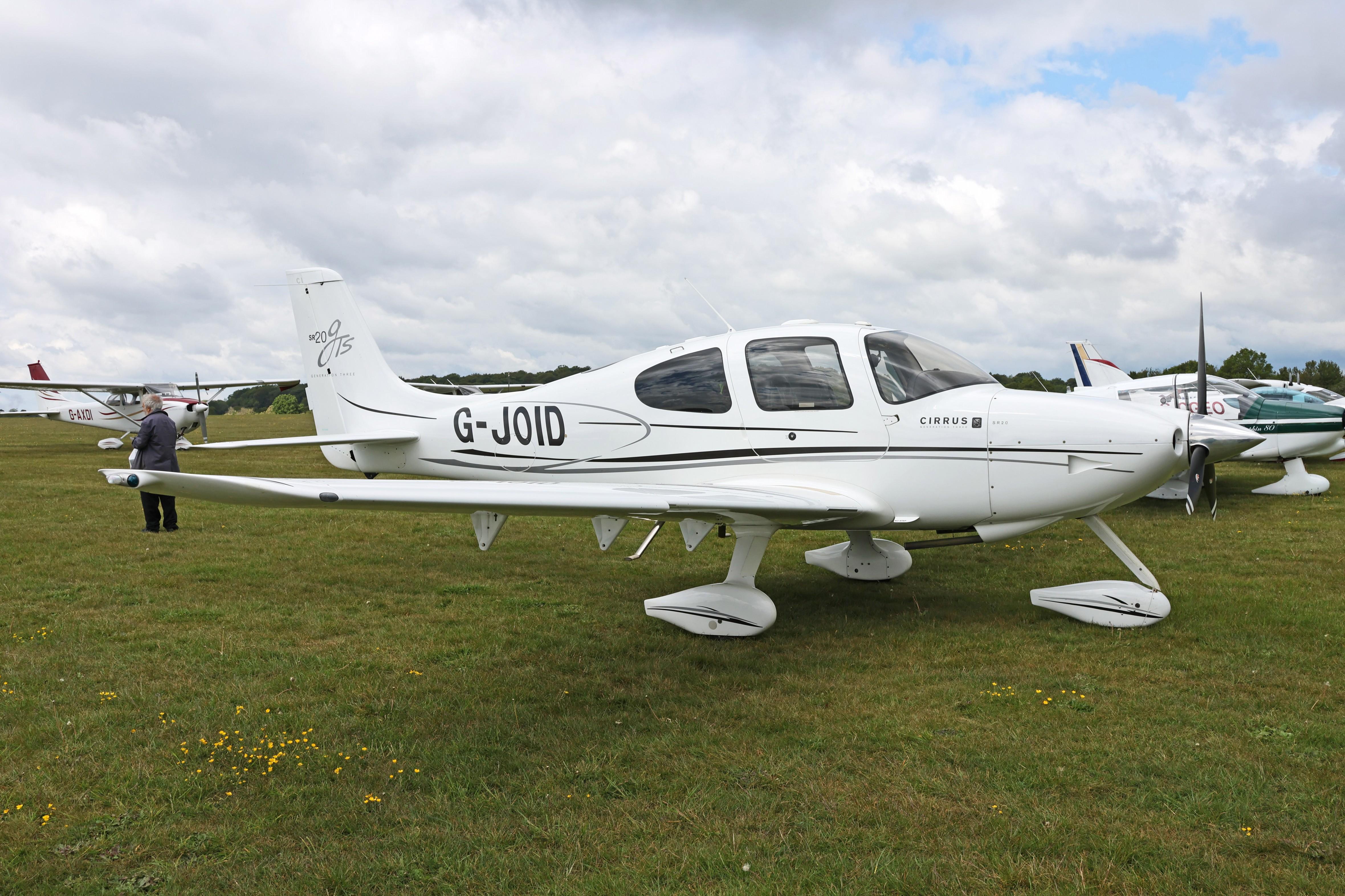 G-JOID @ EGTB - G-JOID 2008 Cirus SR20 Private Flyer Fest Booker
 - by PhilR