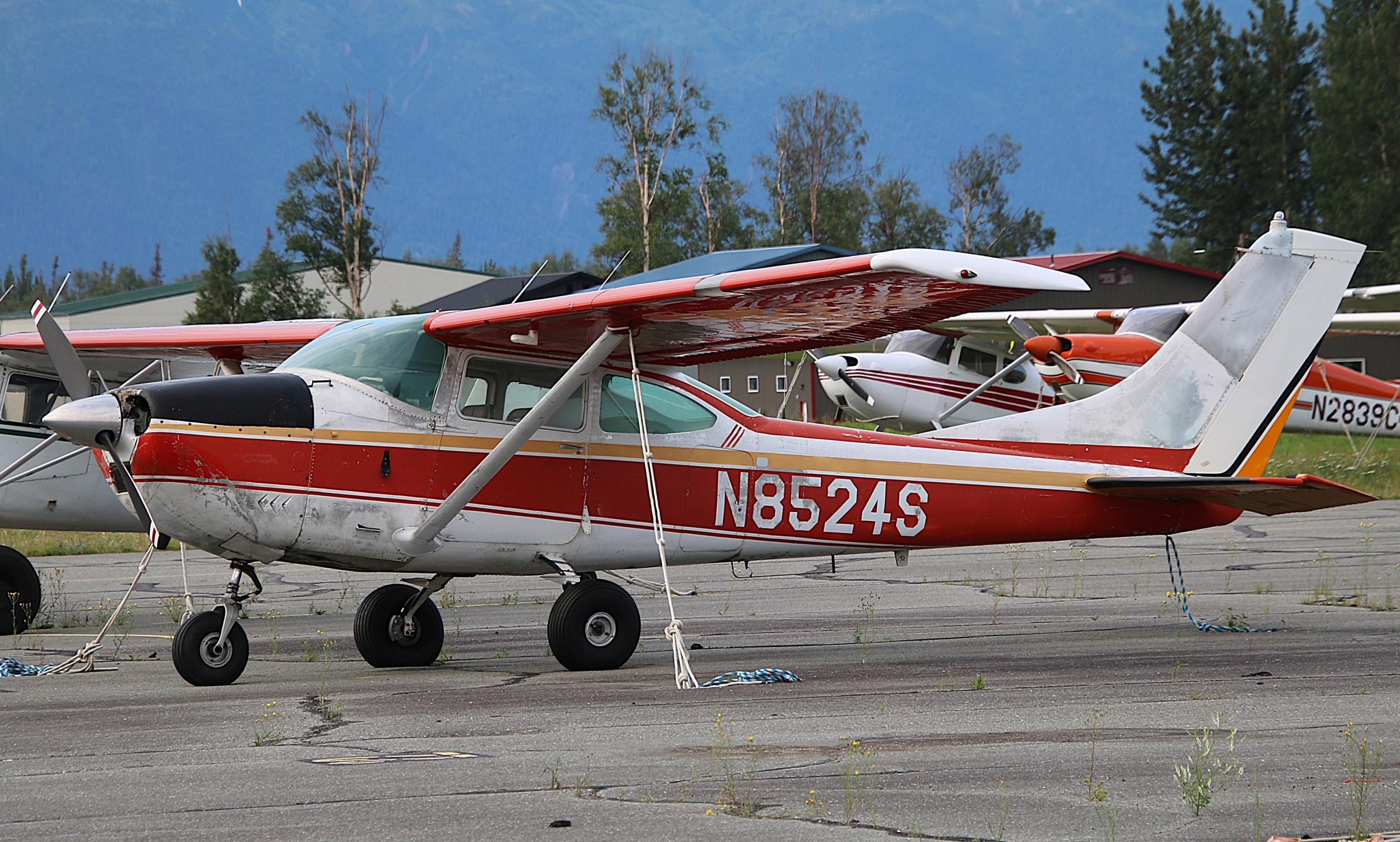 N8524S @ PAAQ - With signs of heavy usage at Palmer Municipal, AK - by ReinhardJost