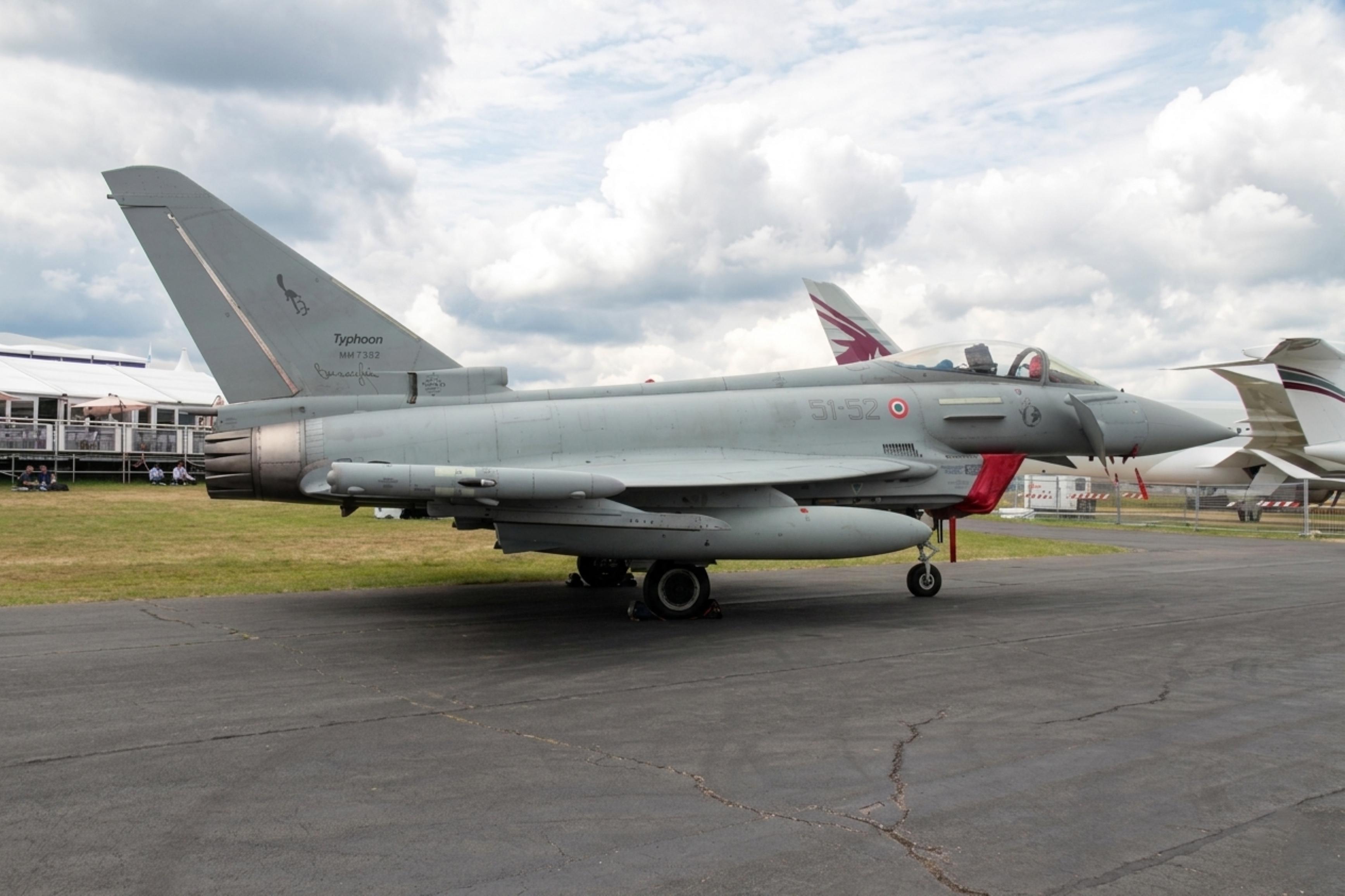 MM7352 @ EGLF - MM7352 Eurofighter Typhoon EF2000 FIA Farnborough  - by PhilR