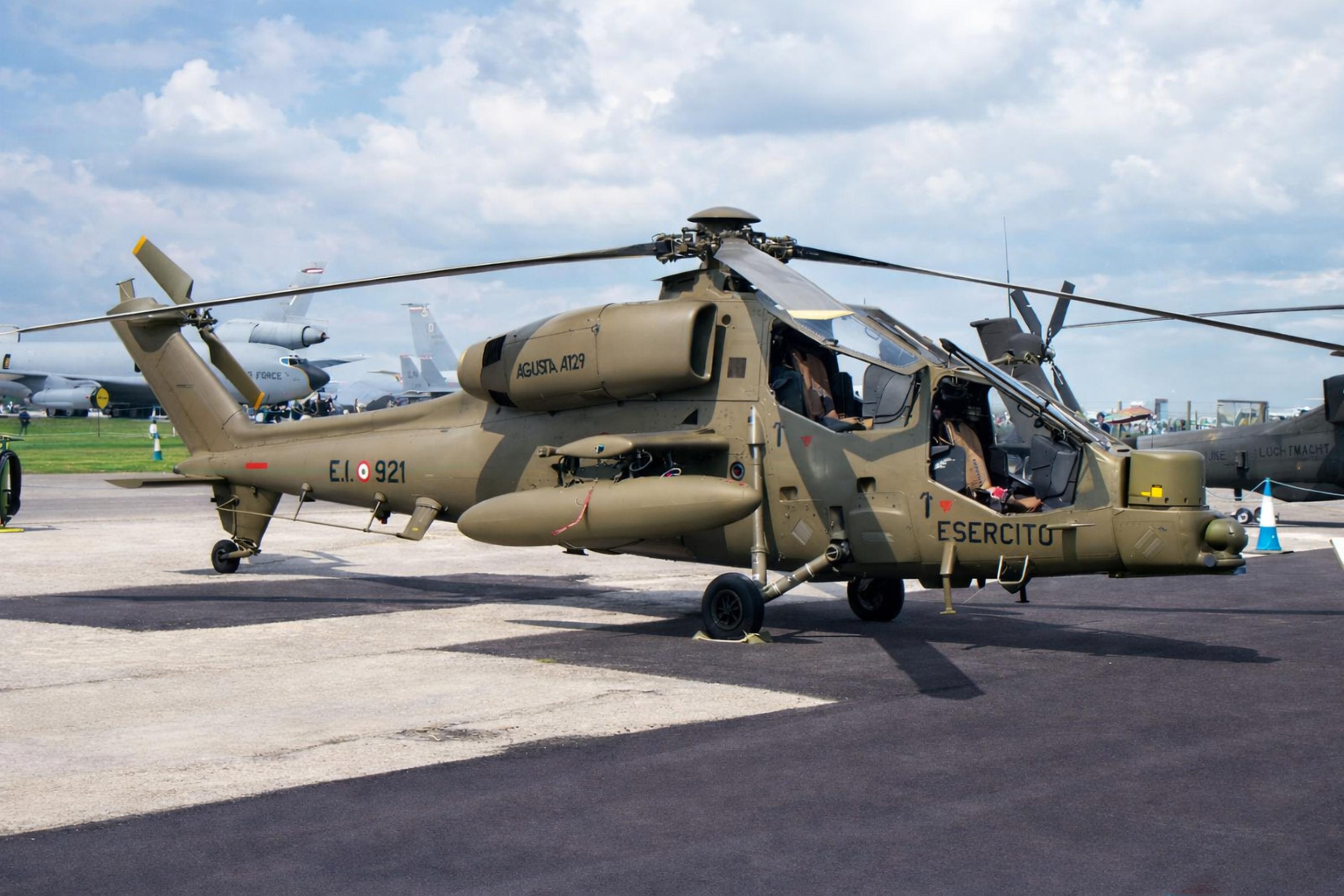 MM81391 @ EGVA - MM81391 Agusta A129A Mangusta ItArmy RIAT  - by PhilR