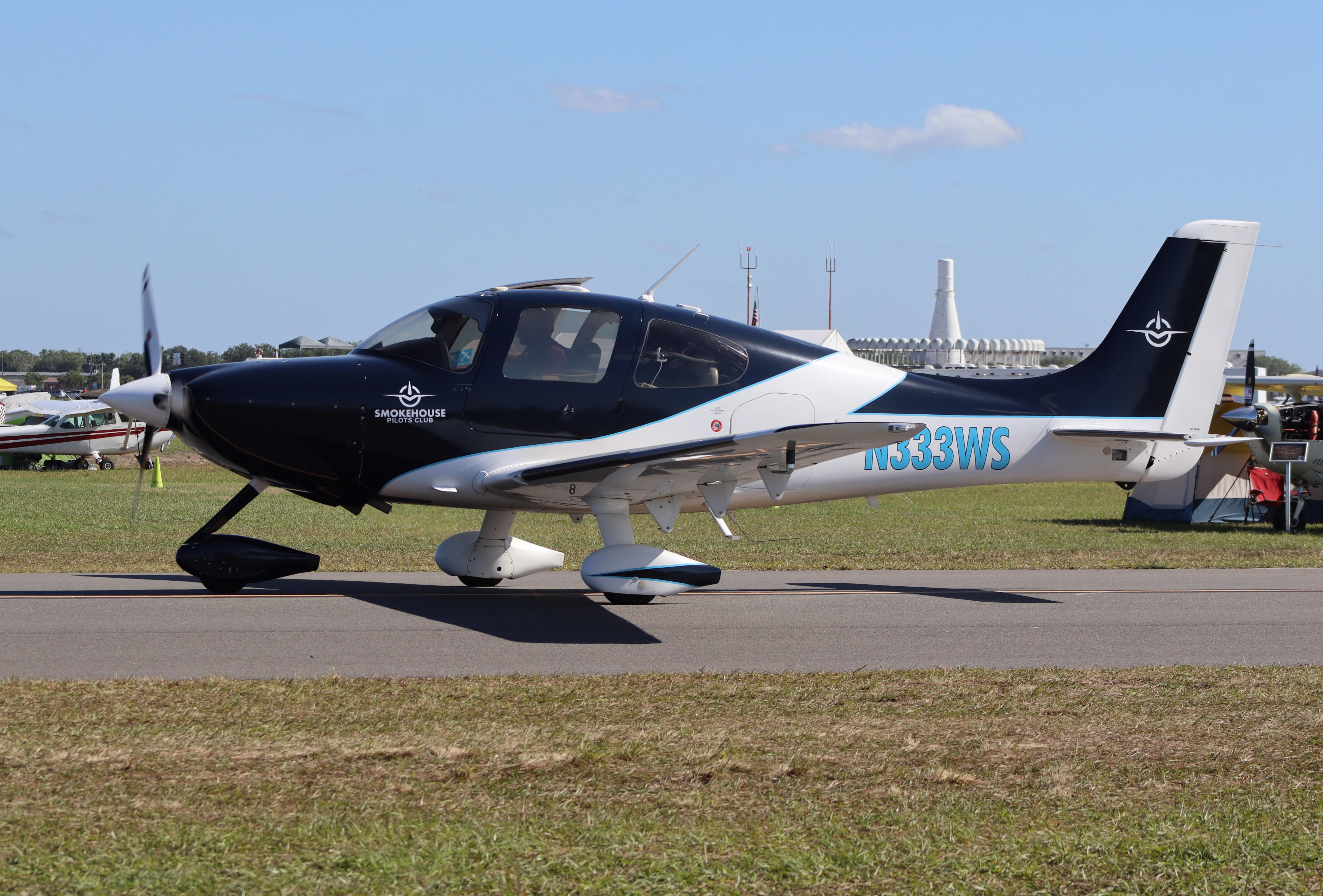 N333WS @ KLAL - Cirrus SR22 - by MarkPasqualino