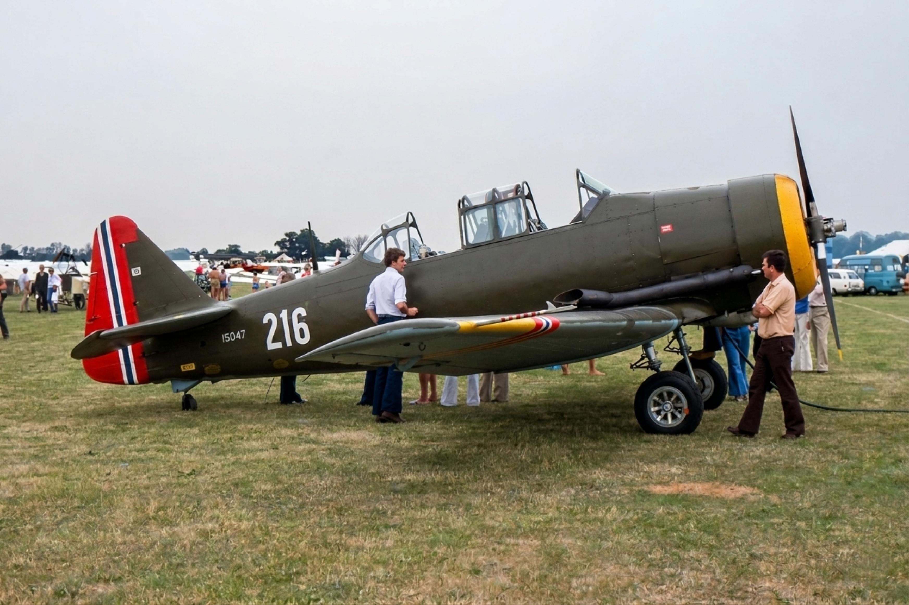 G-BDAM @ EGBK - 15047 (G-BDAM) 1943 Noorduyn AT-16 Harvard IIB RNorAF Sywell
 - by PhilR