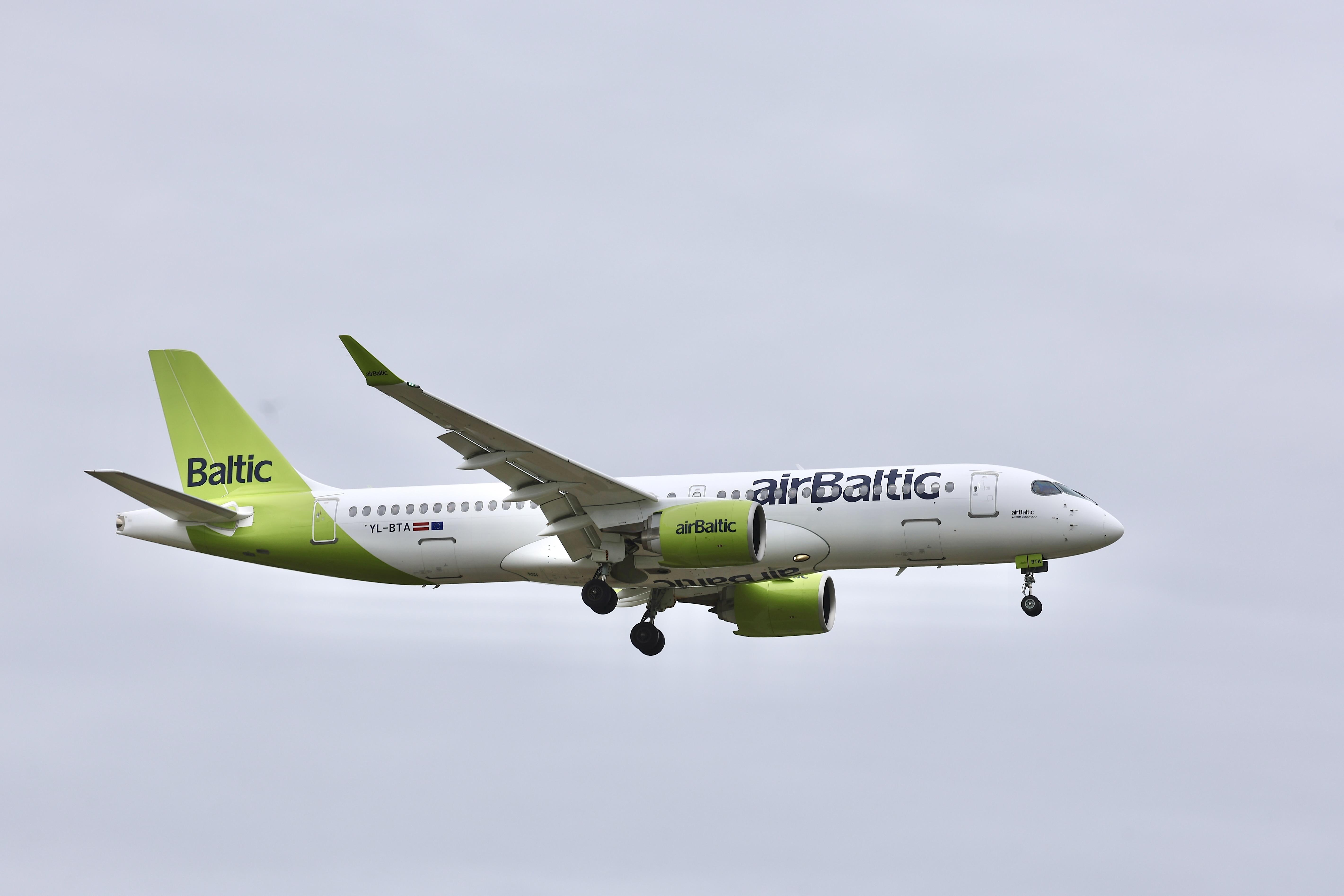 YL-BTA @ ESSA - Rwy 01L - by wijken