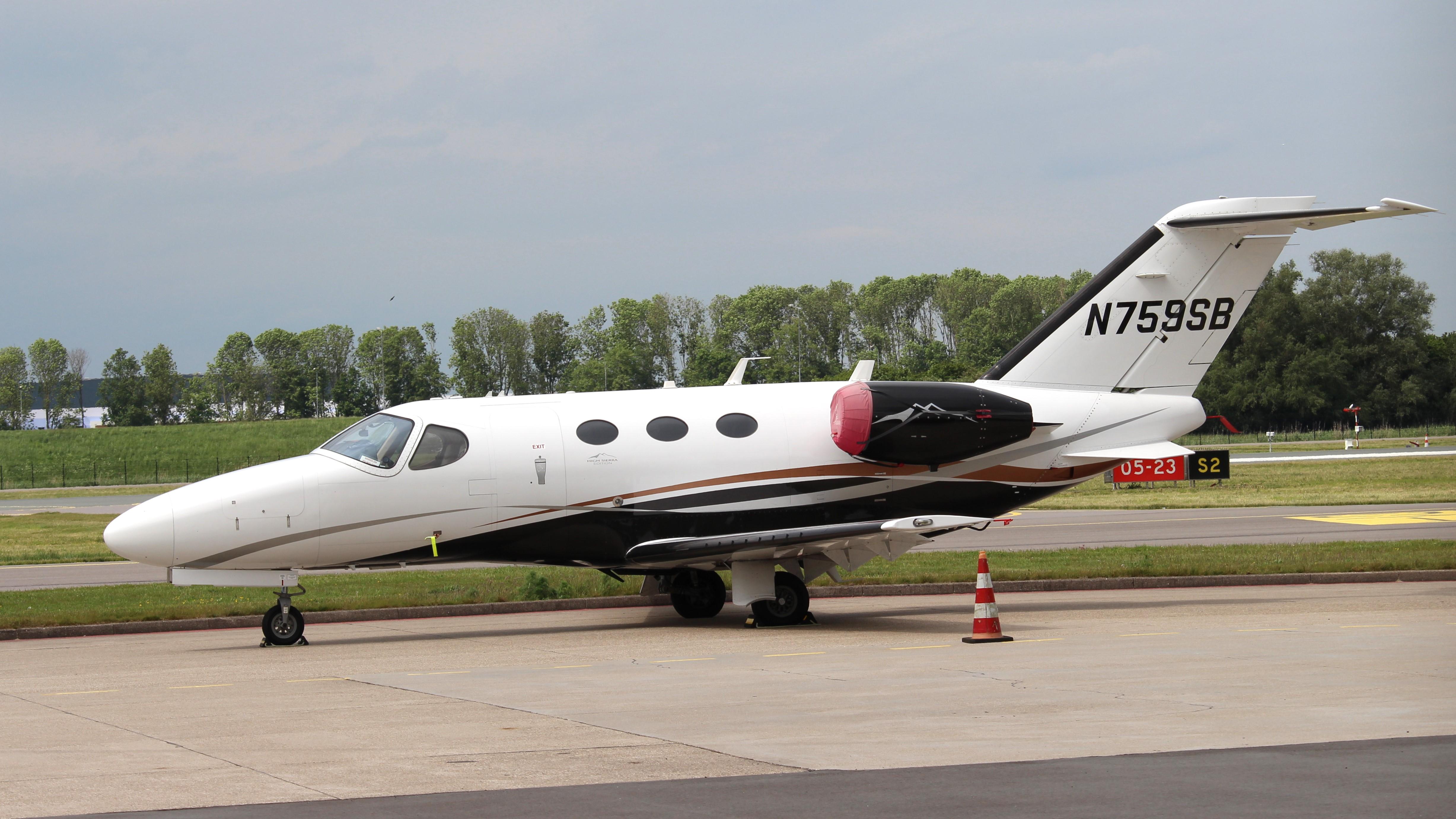 N759SB @ EHLE - Lelystad Airport - by janbekker