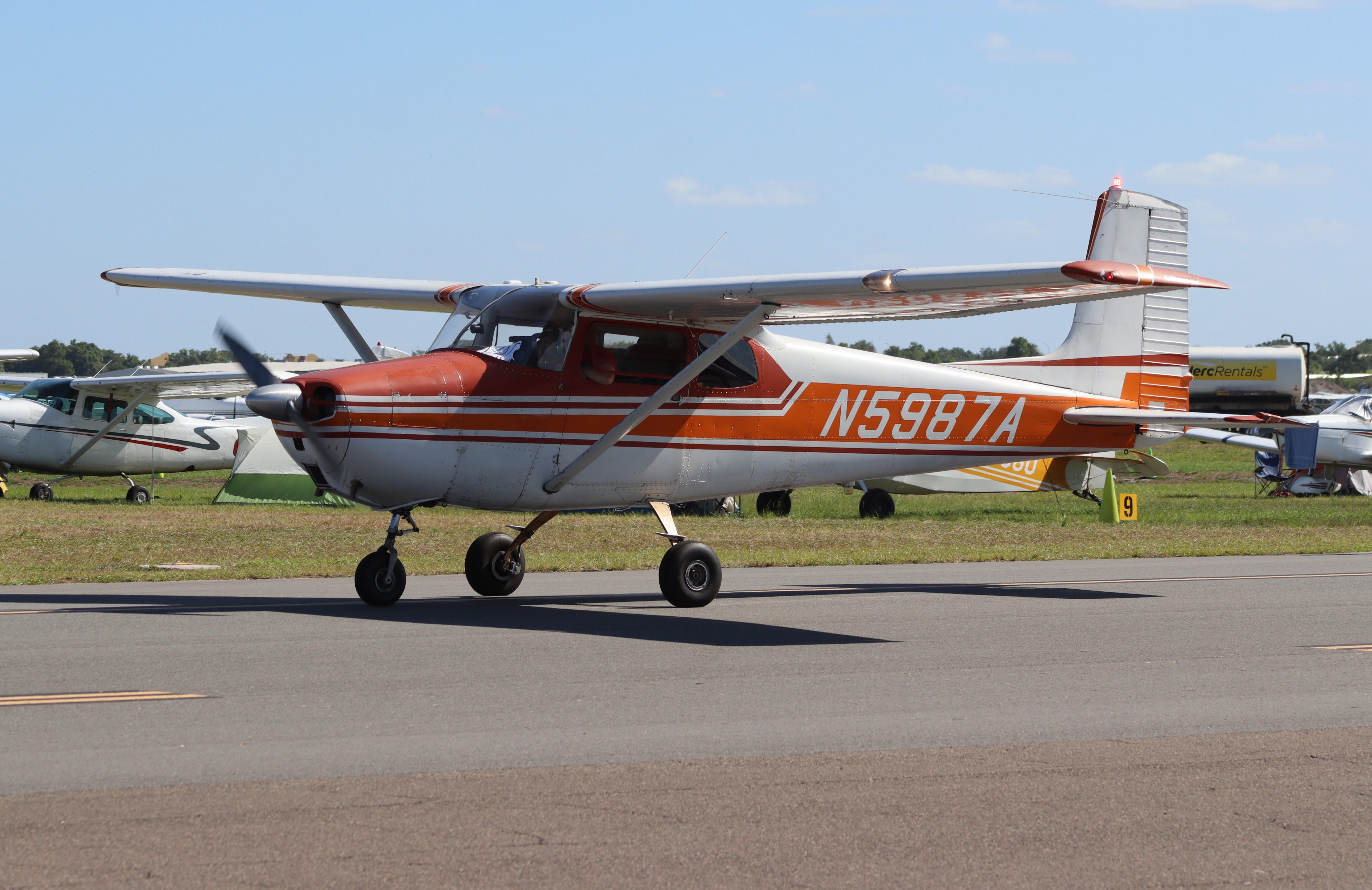N5987A @ KLAL - Cessna 172 - by MarkPasqualino