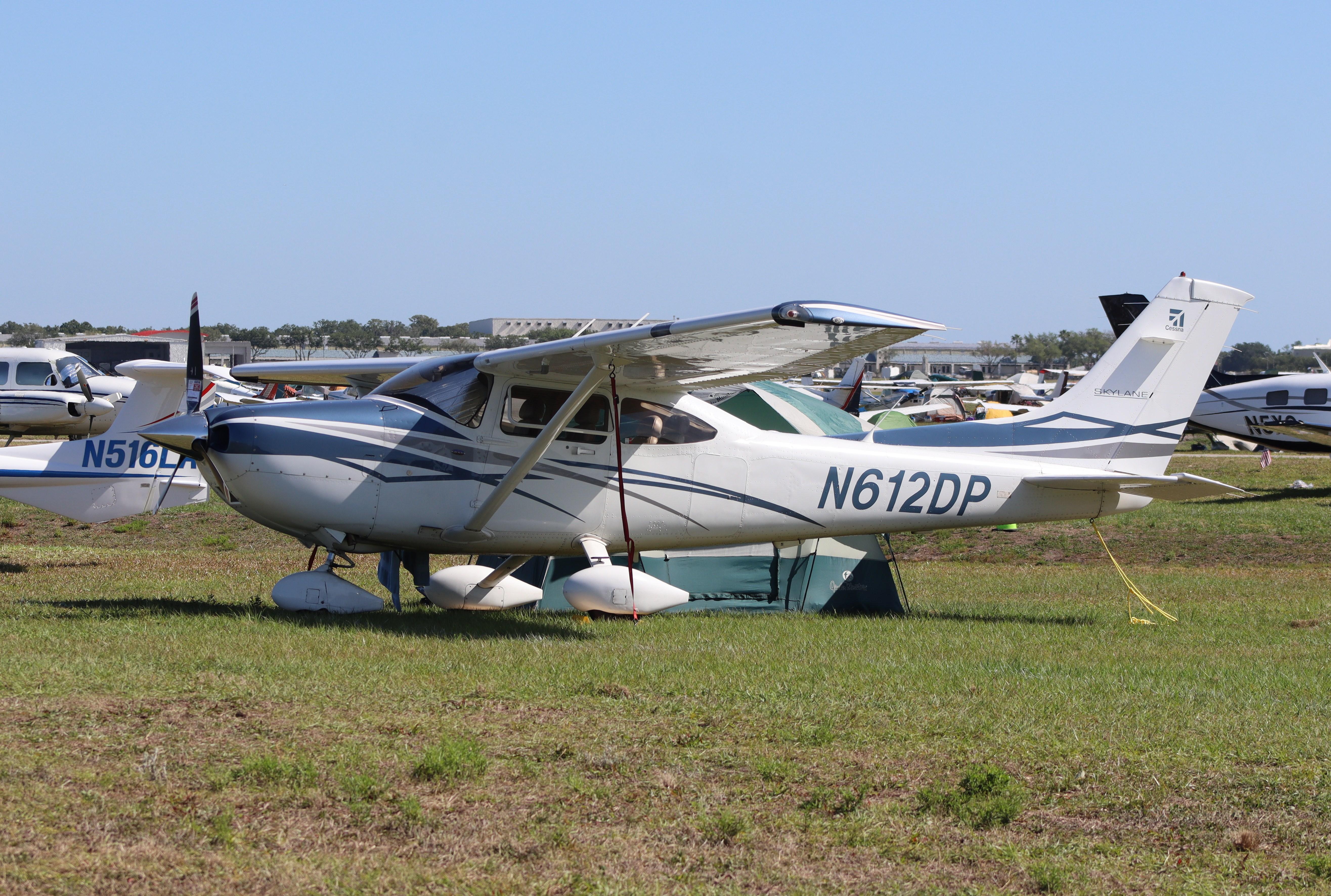N612DP @ KLAL - Cessna 182T - by MarkPasqualino