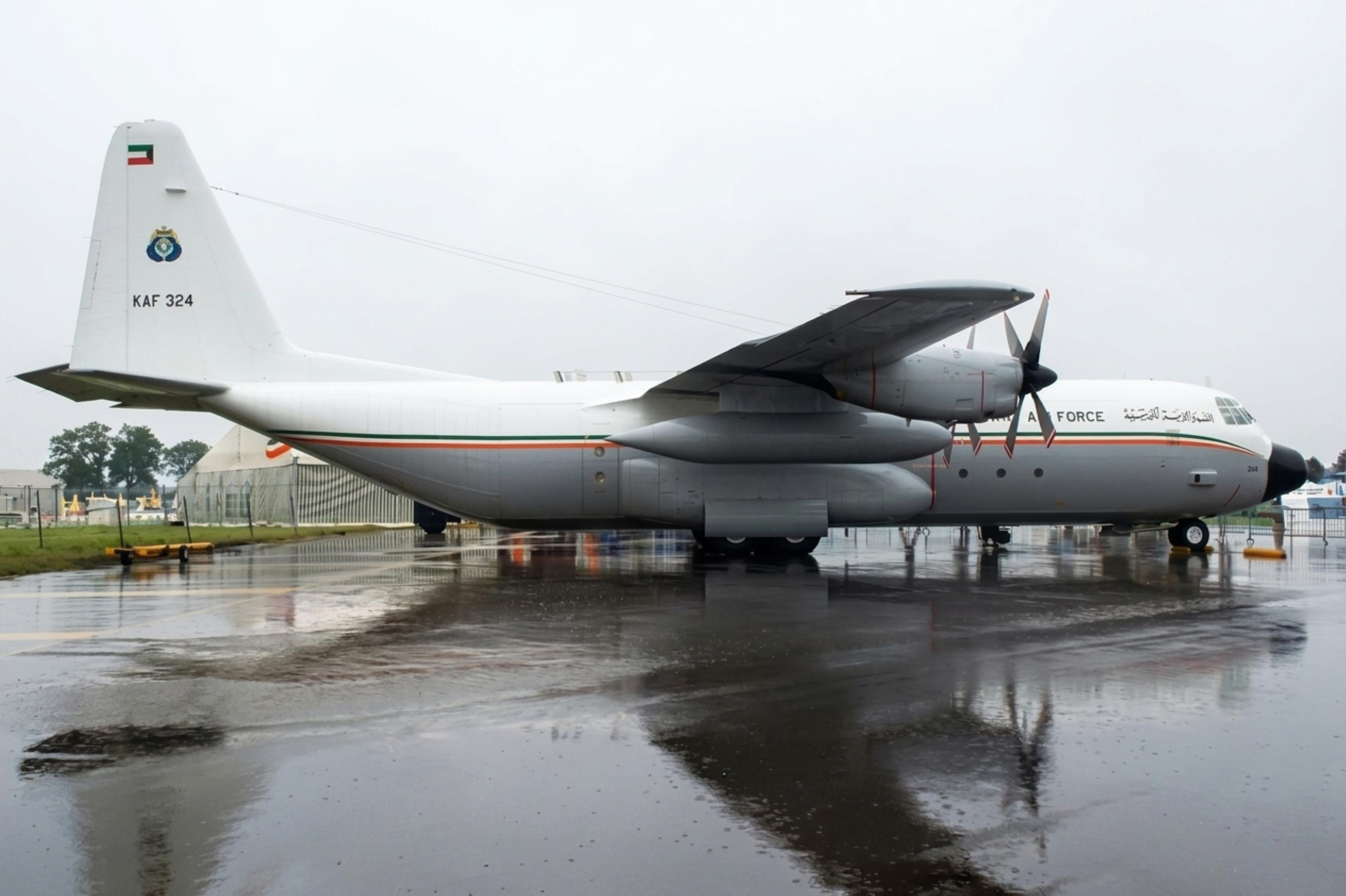 KAF324 @ EGVA - KAF 324 1984 Lockheed L100-30 Hercules KuwAF IAT
 - by PhilR