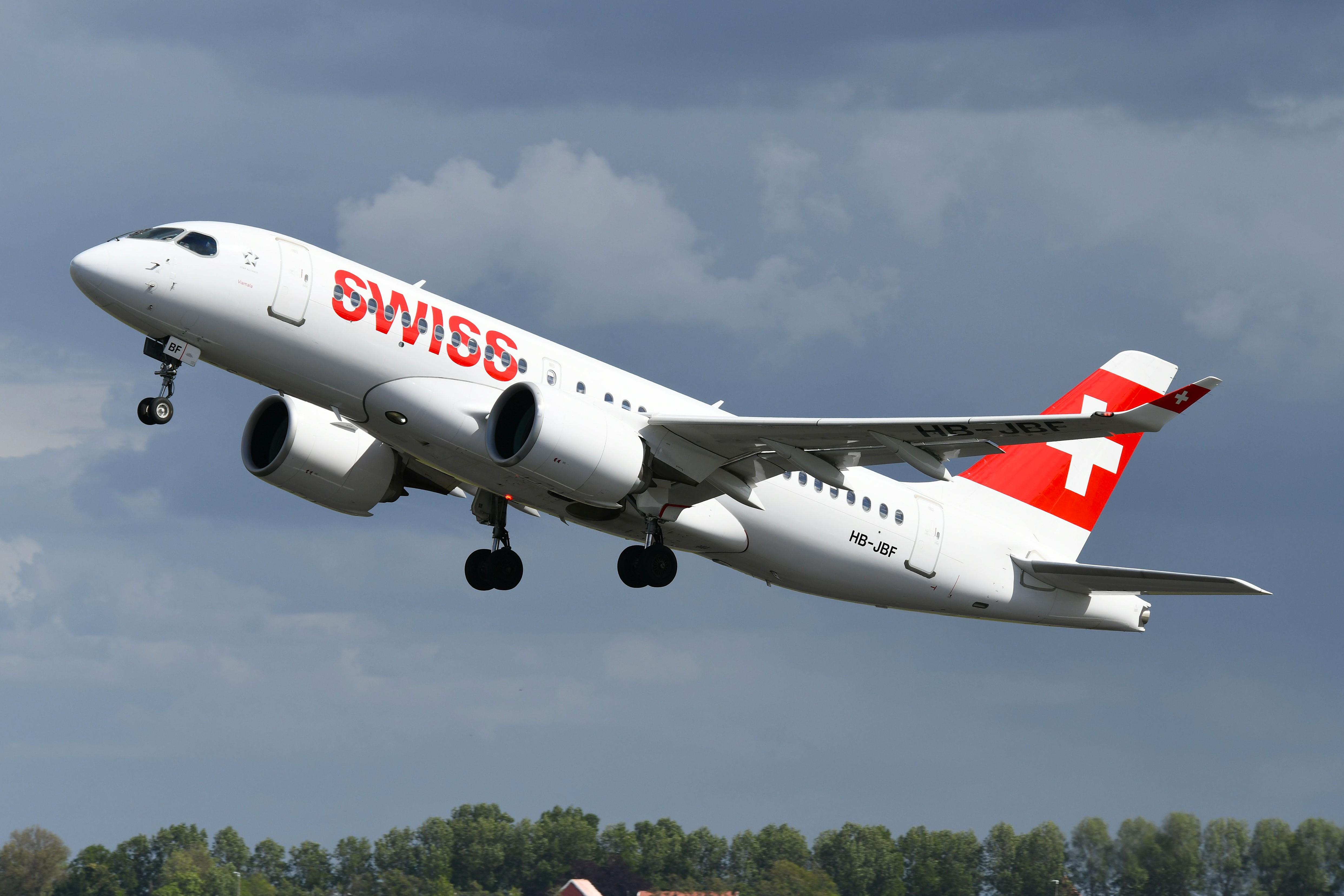 HB-JBF @ EHAM - Swiss A221lifting-off - by FerryPNL