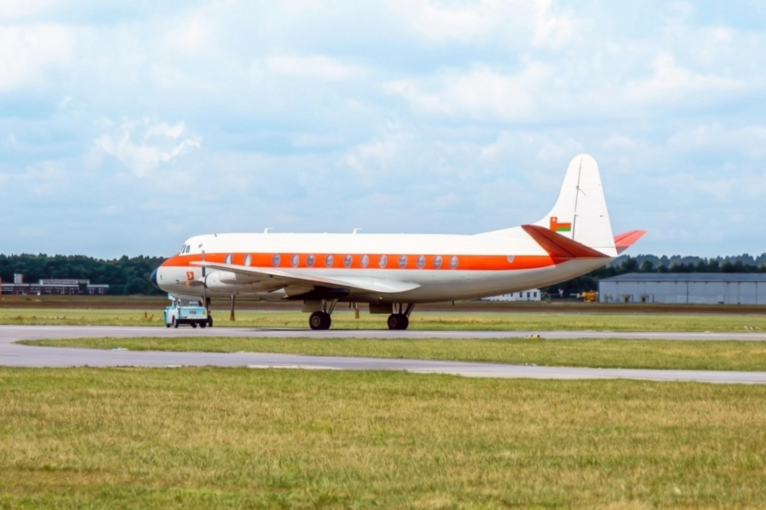 505 @ EGHH - 505 1958 Vickers V808 Viscount OmanAF Hurn c1973.jpg
 - by PhilR