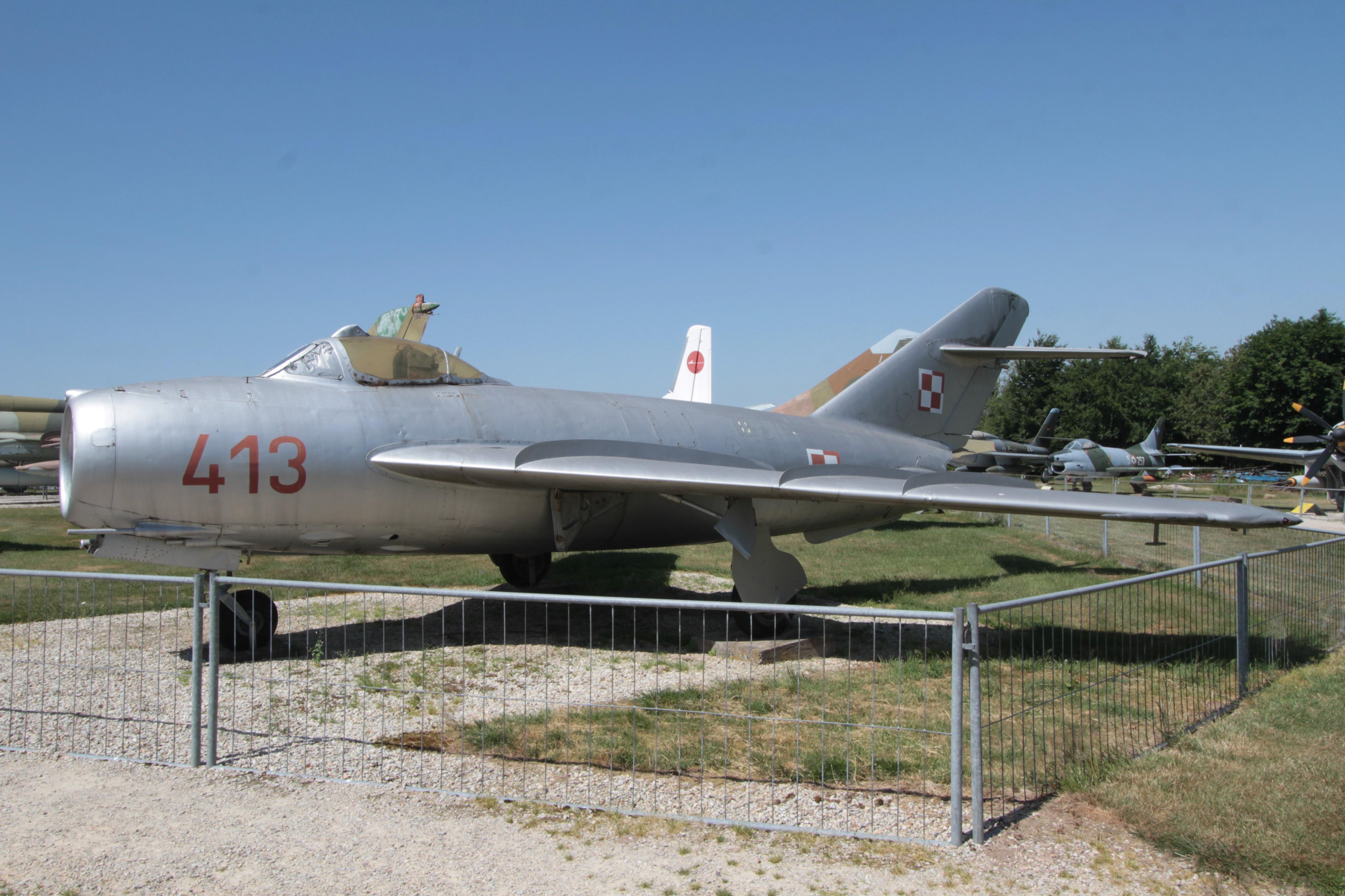 413 @ HERMESKEIL - 413 1951 PZL Mielec Lim-5 (MiG-17F) PolAF Hermeskeil
 - by PhilR