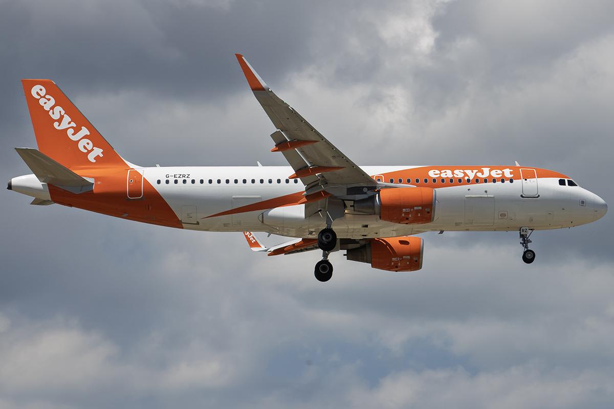 G-EZRZ photo, click to enlarge