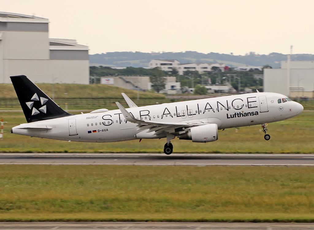 D-AIUA photo, click to enlarge