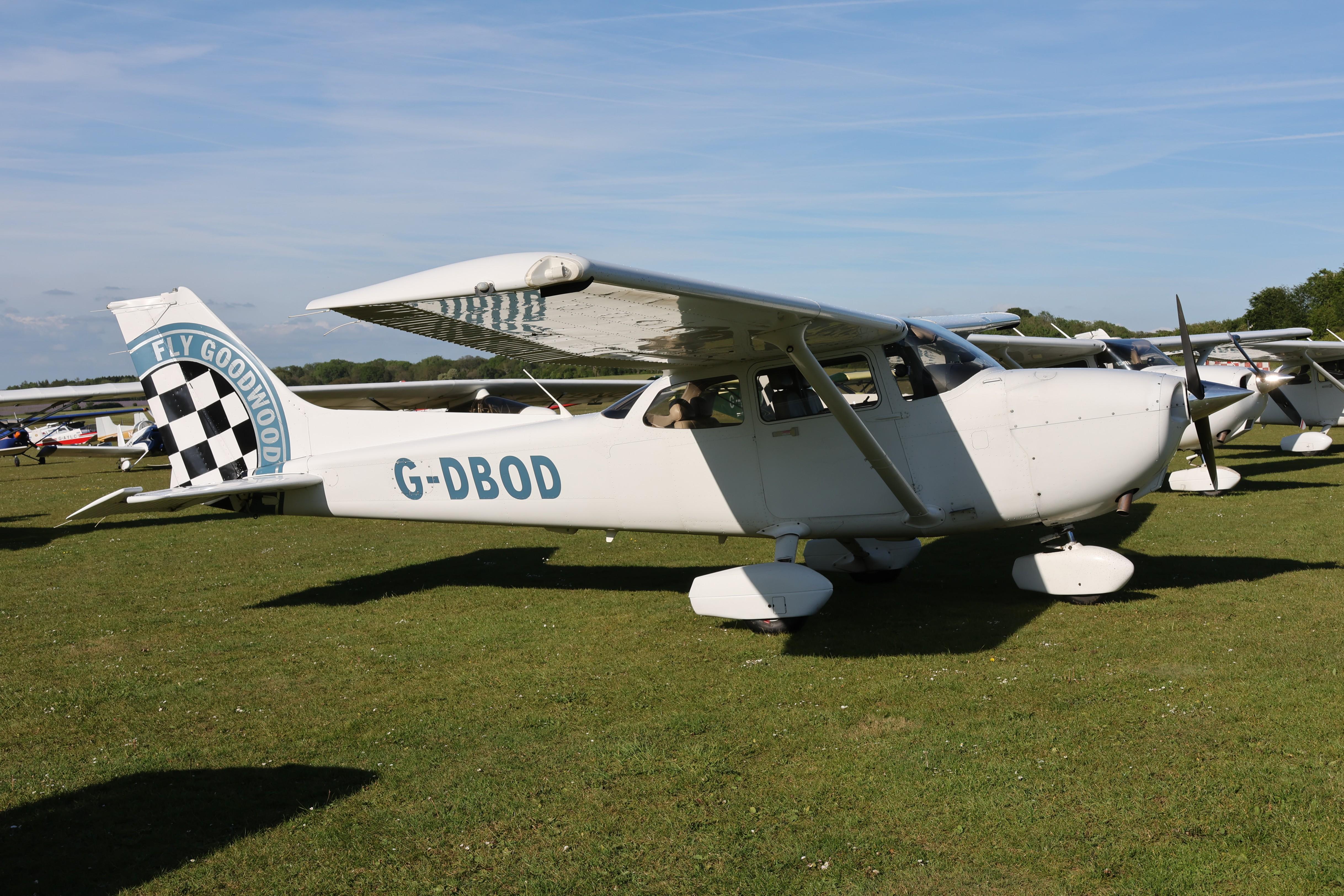 G-DBOD @ EGHP - G-DBOD 2010 Cessna 172S Skyhawk Popham 
 - by PhilR