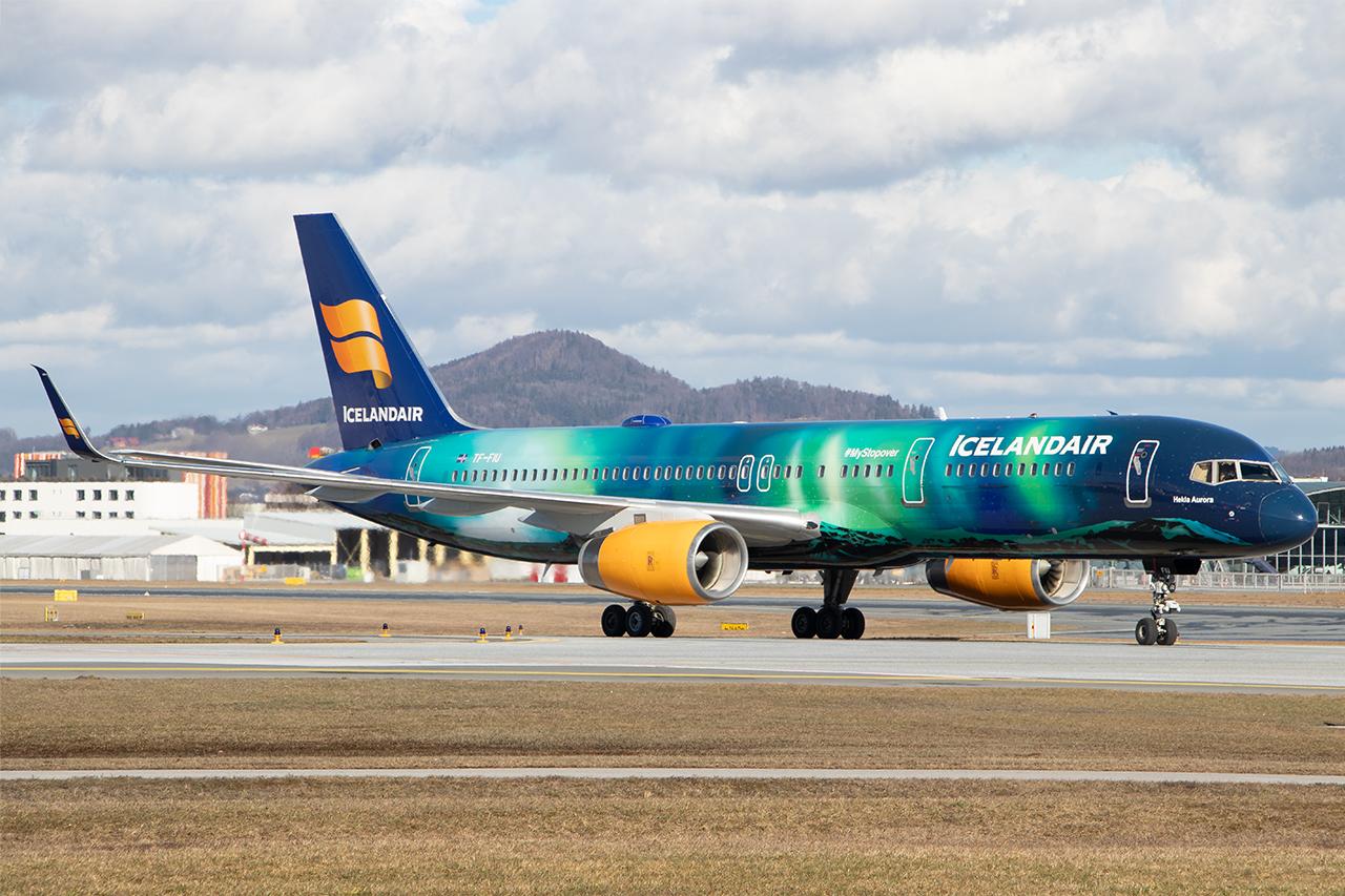 TF-FIU @ LOWS - Icelandair 757-200 - by Andy Graf