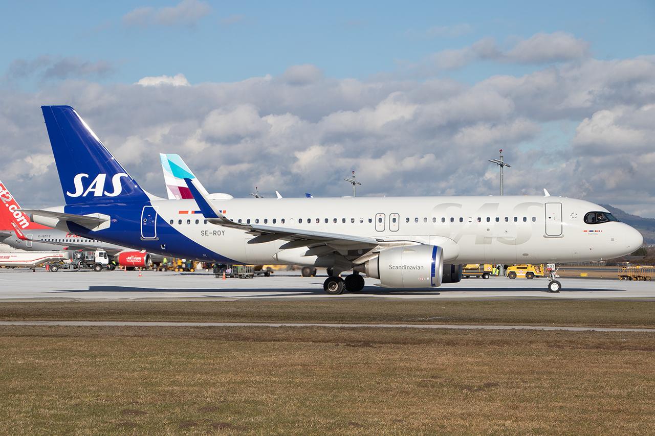 SE-ROY @ LOWS - SAS A320N - by Andy Graf