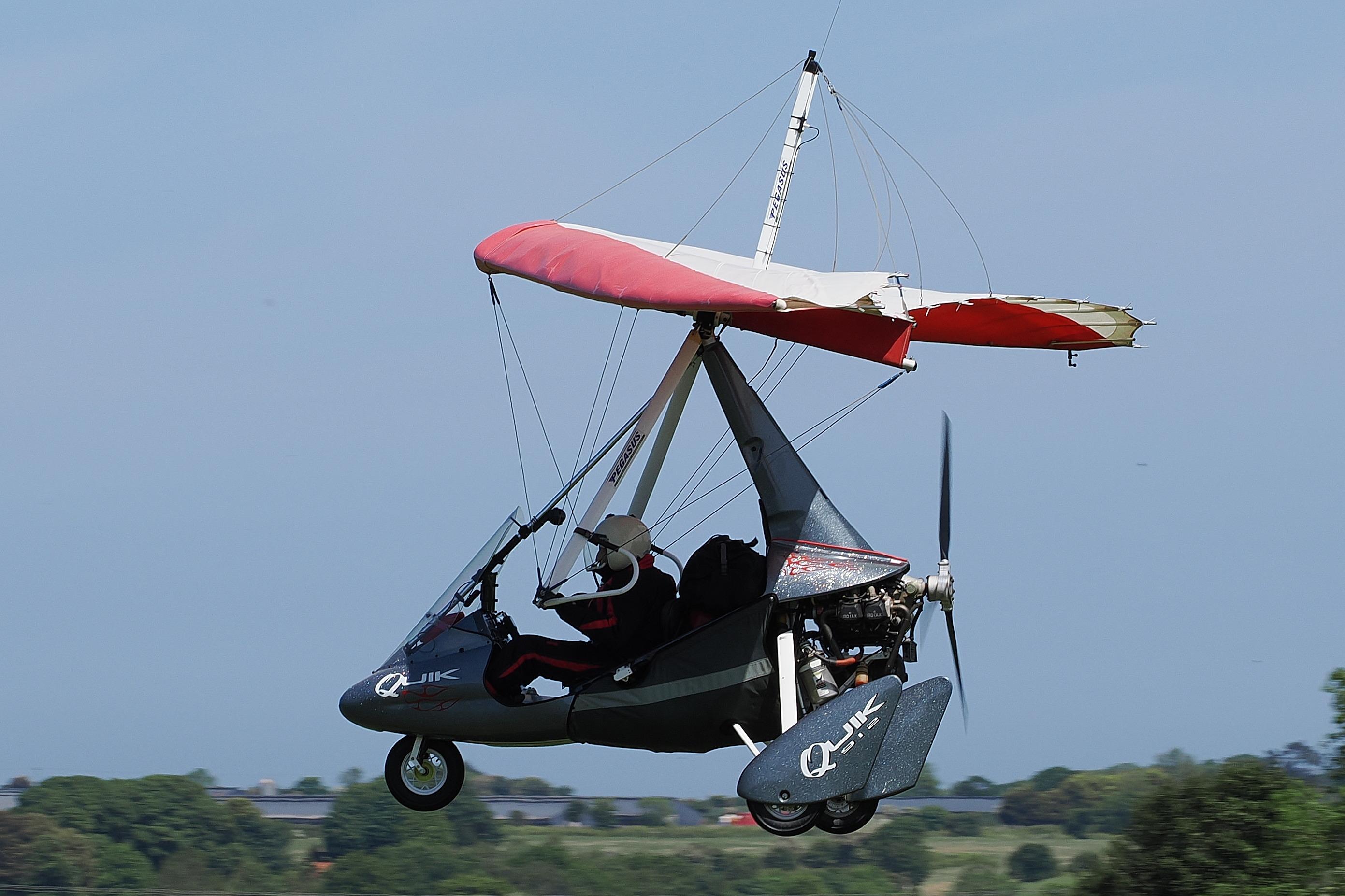 G-CDCK @ X3CX - Landing at Northrepps. - by Graham Reeve