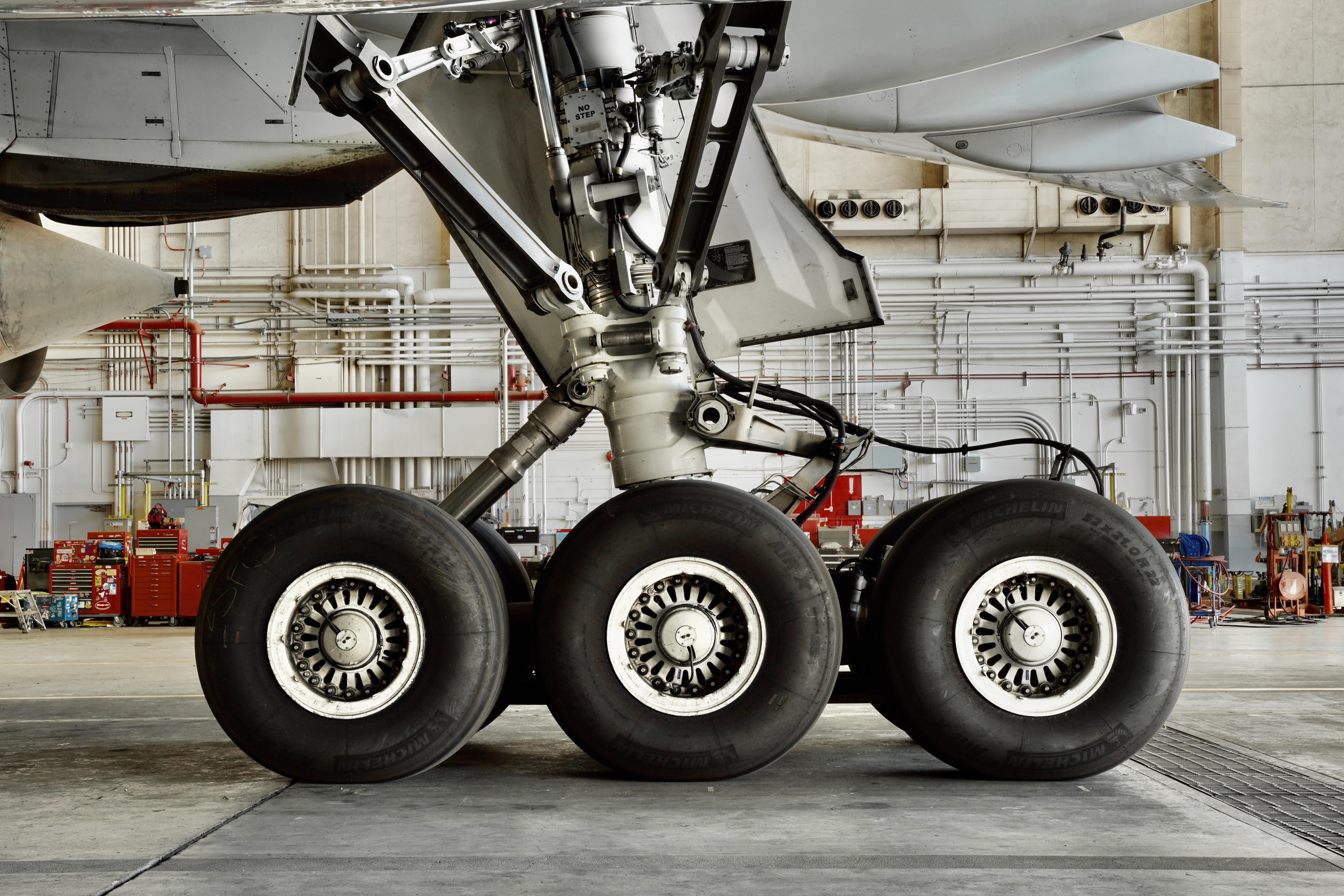 N2243U @ KSFO - Main landing gear SFO 2026 - by ClaytonEddy