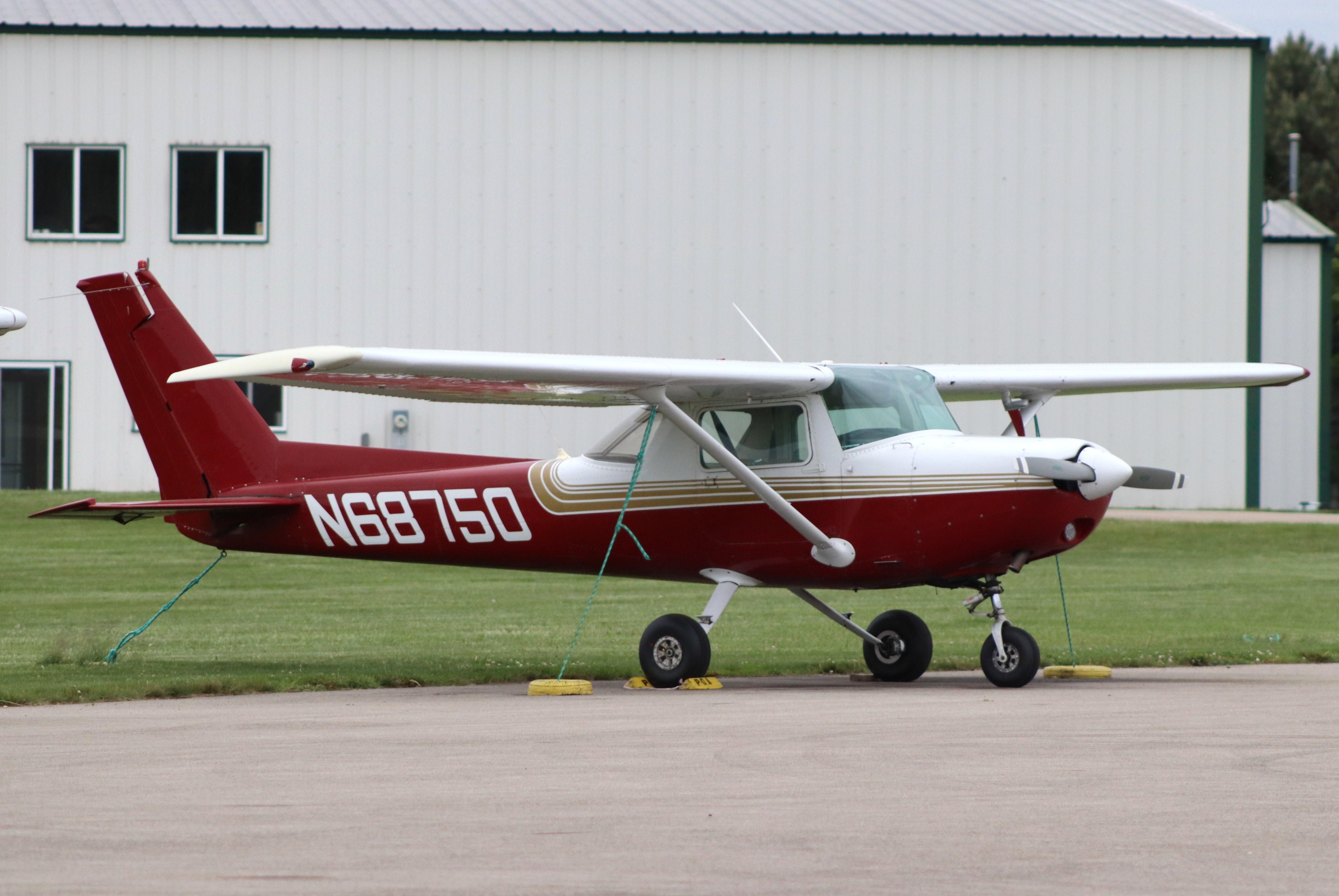 N68750 @ C77 - Cessna 152 - by MarkPasqualino