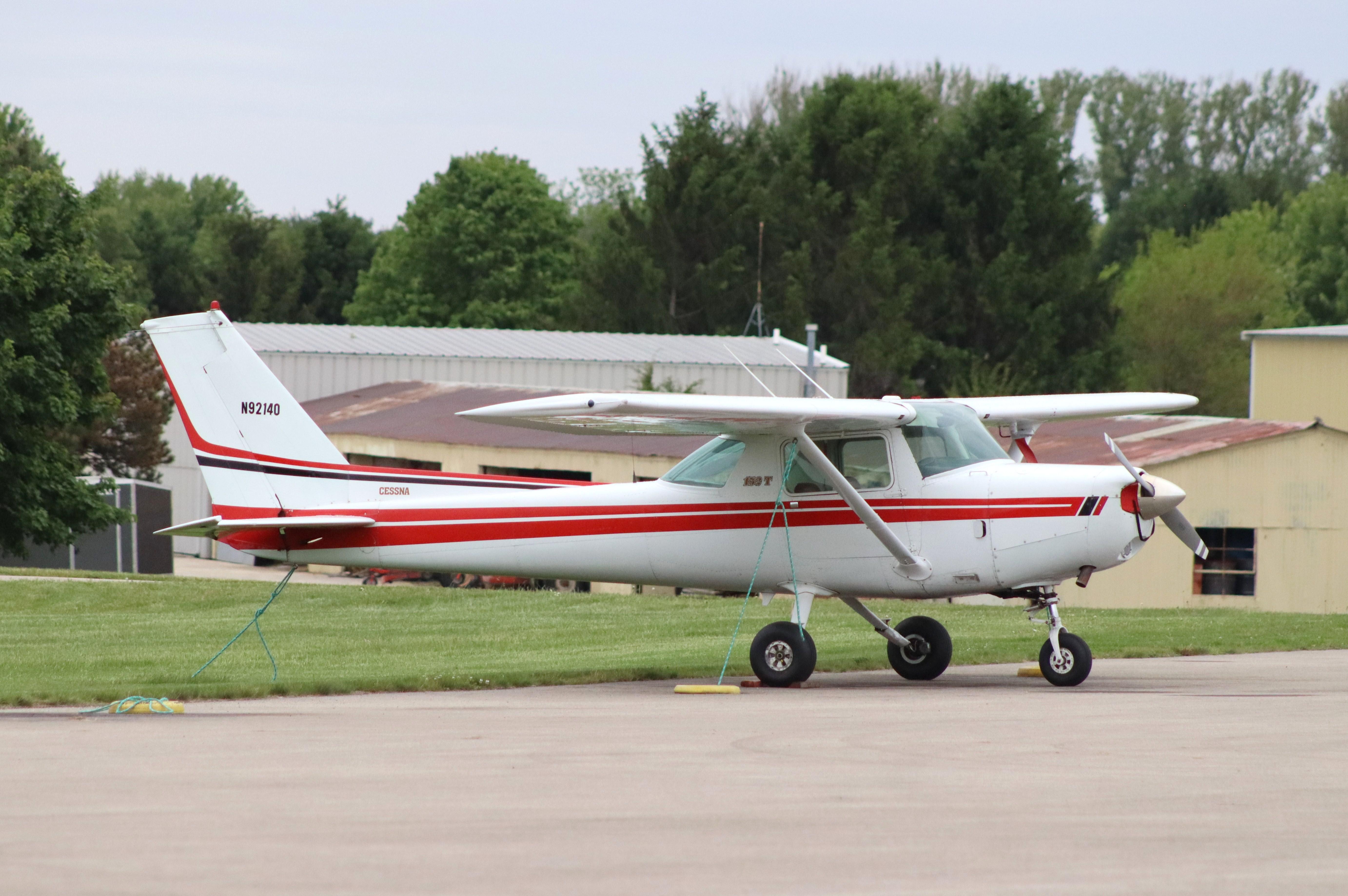 N92140 @ C77 - Cessna 152 - by MarkPasqualino