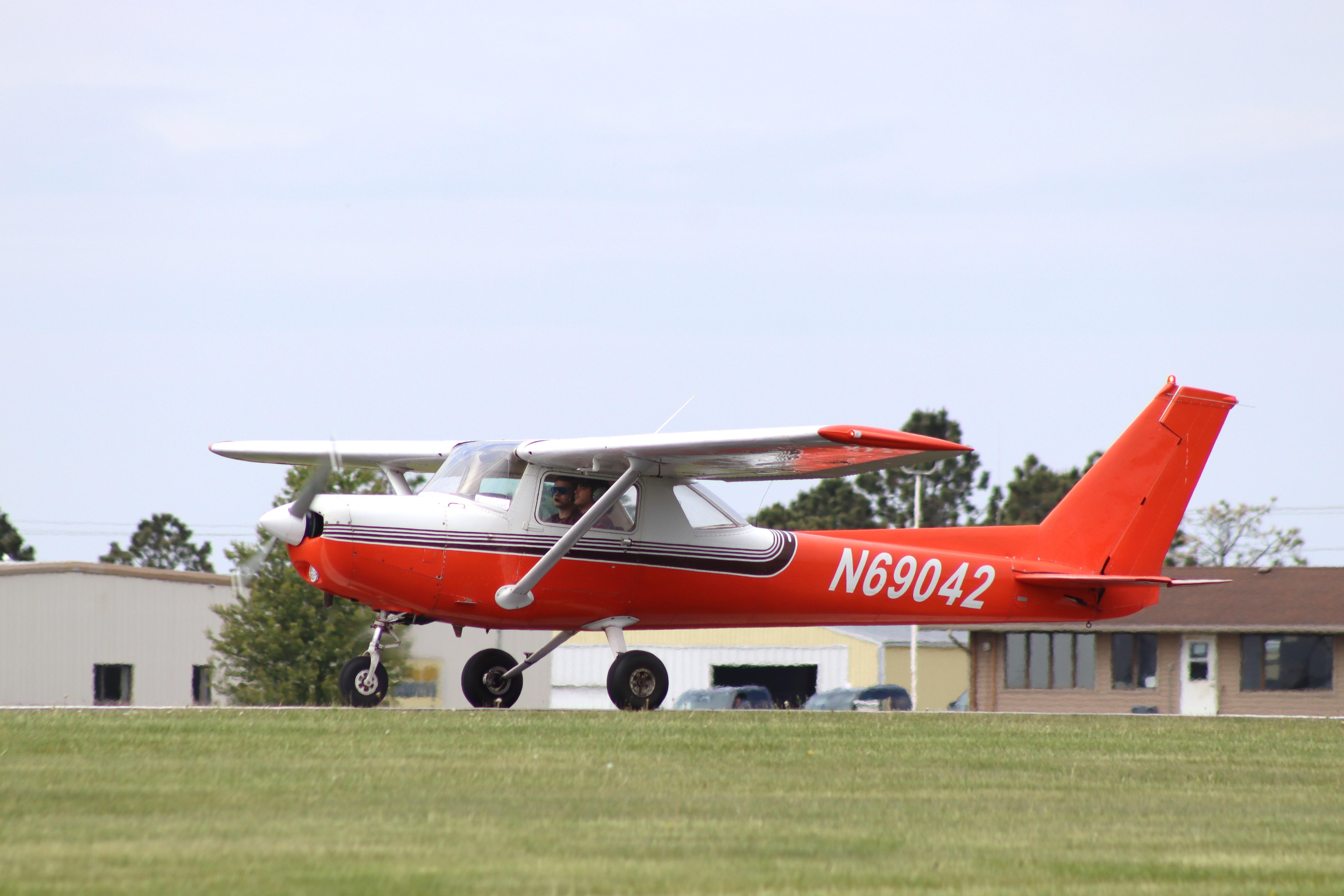 N69042 @ C77 - Cessna 152 - by MarkPasqualino