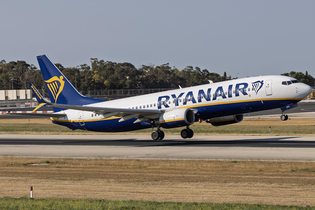 EI-DWT photo, click to enlarge