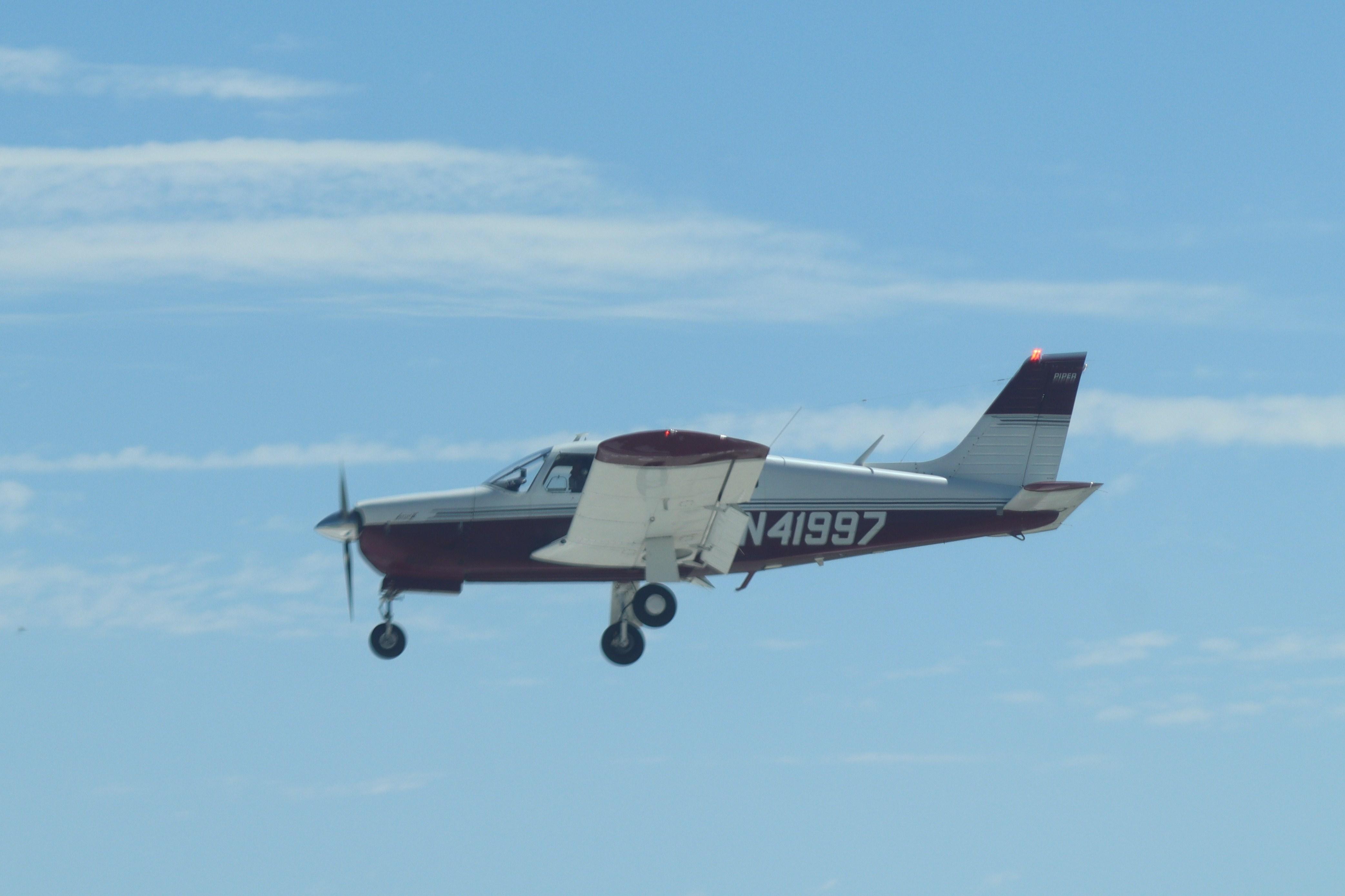 N41997 @ KRFD - Piper PA-28R-200 - by MarkPasqualino