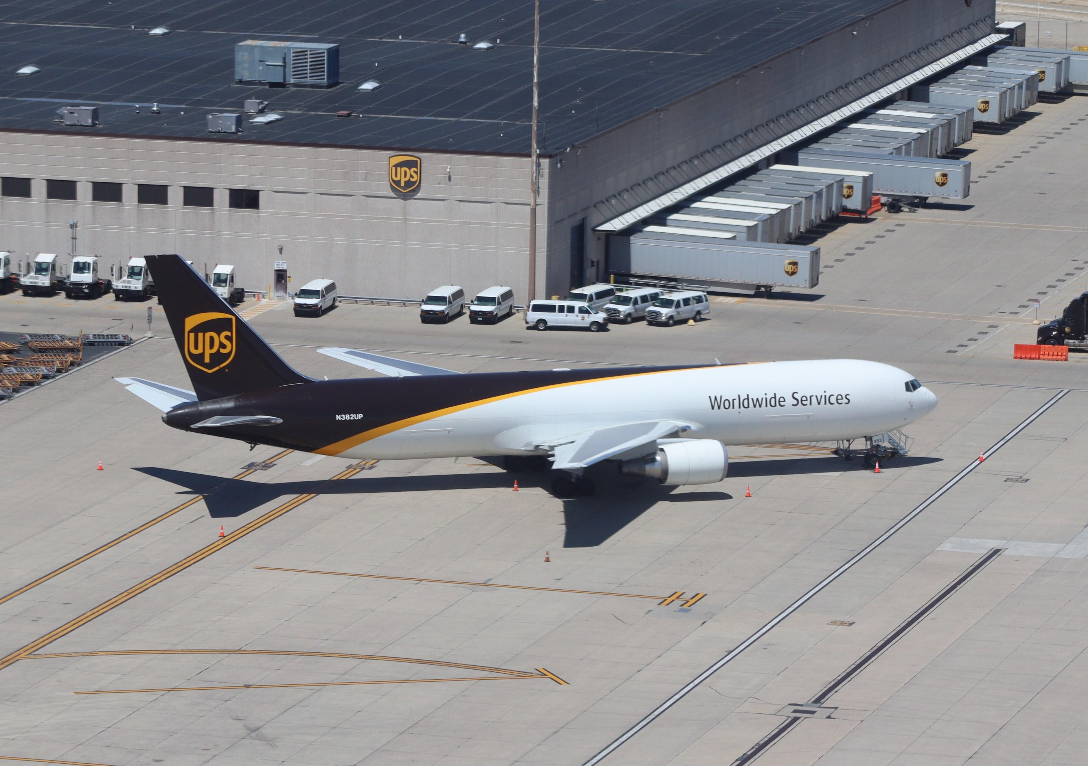 N382UP @ KRFD - Boeing 767-34AF(ER) - by MarkPasqualino
