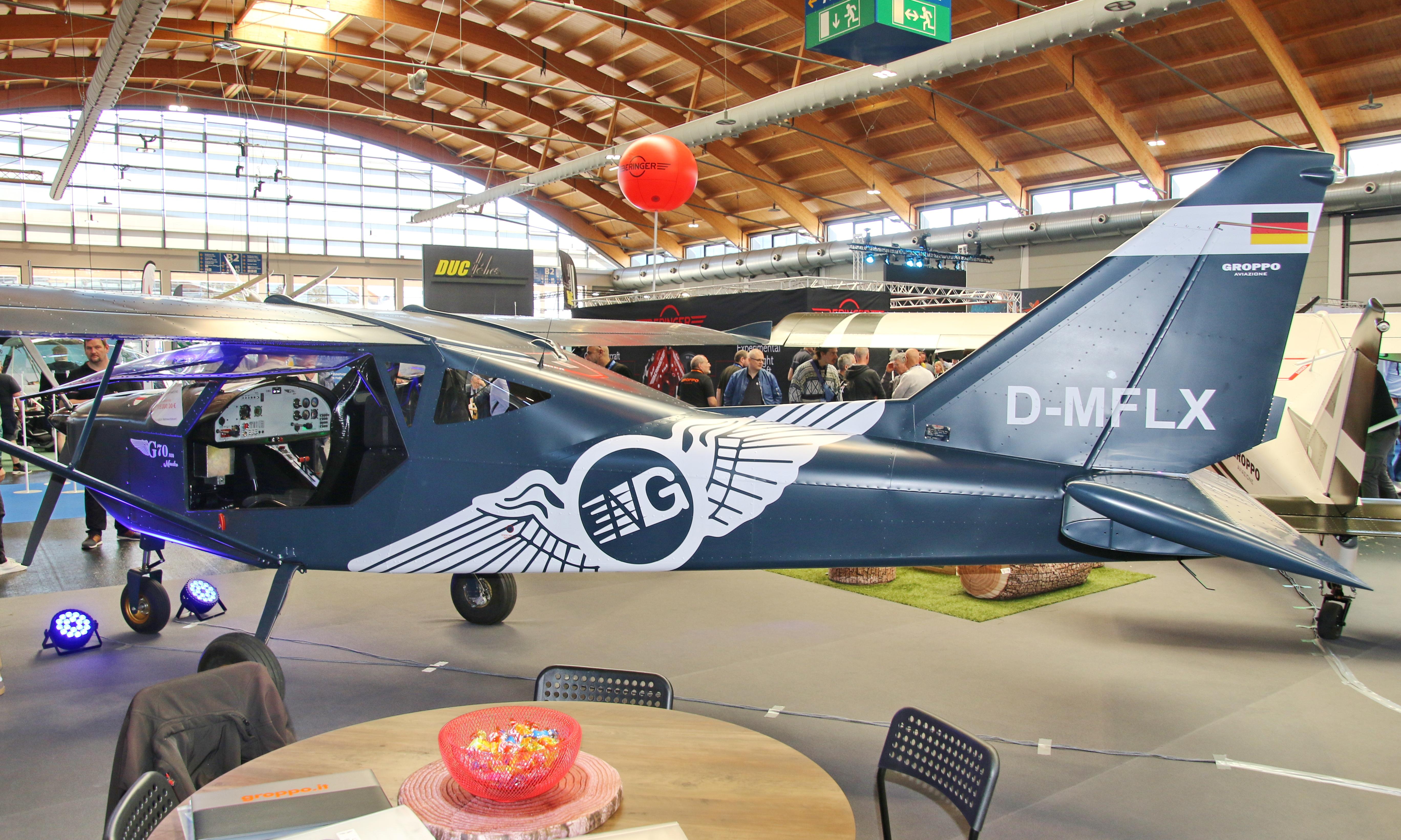 D-MFLX photo, click to enlarge