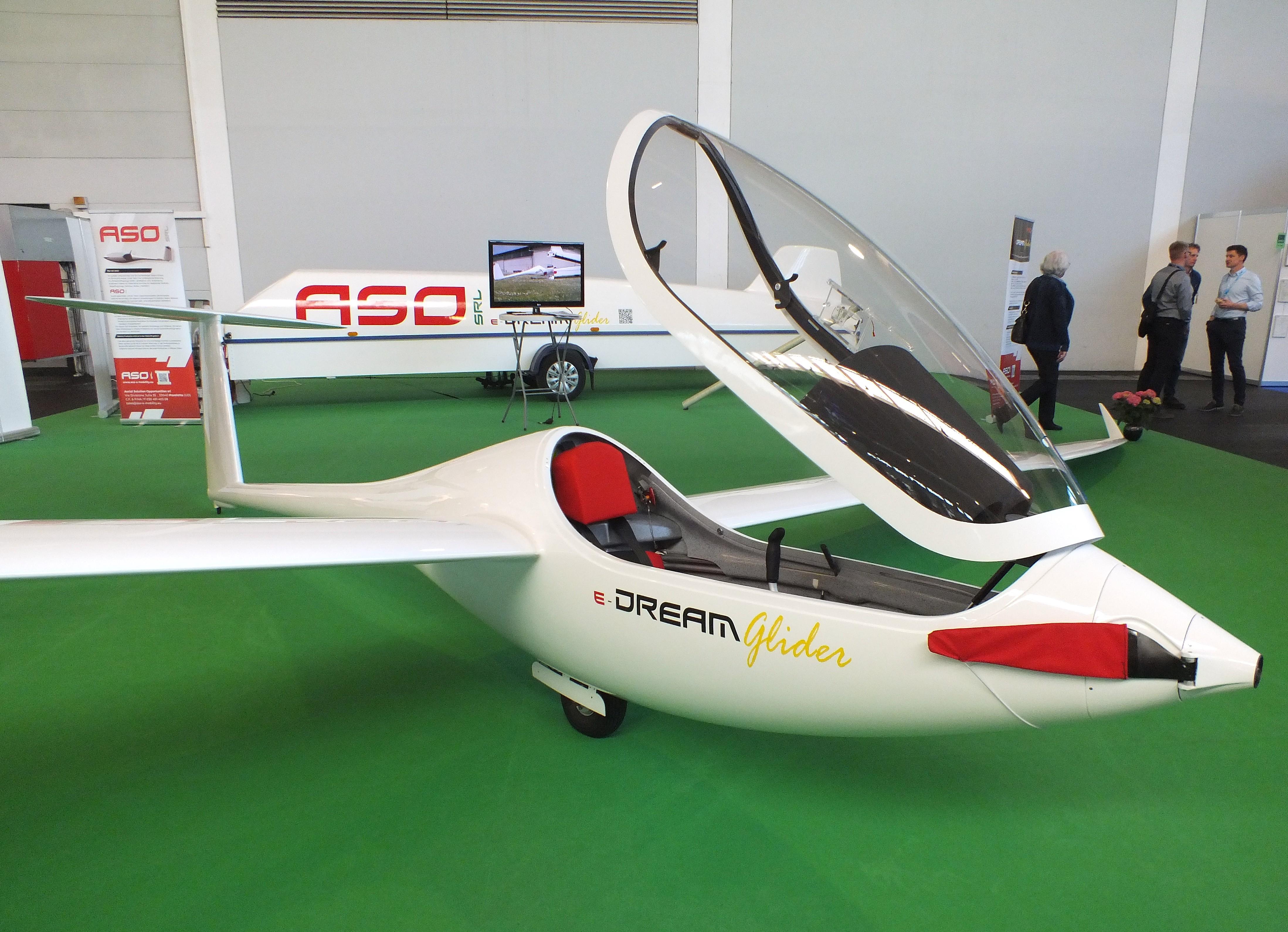 UNKNOWN @ EDNY - Aerial Solution Opportunities e-Dream-Glider at the AERO 2026, Friedrichshafen - by iwarnecke
