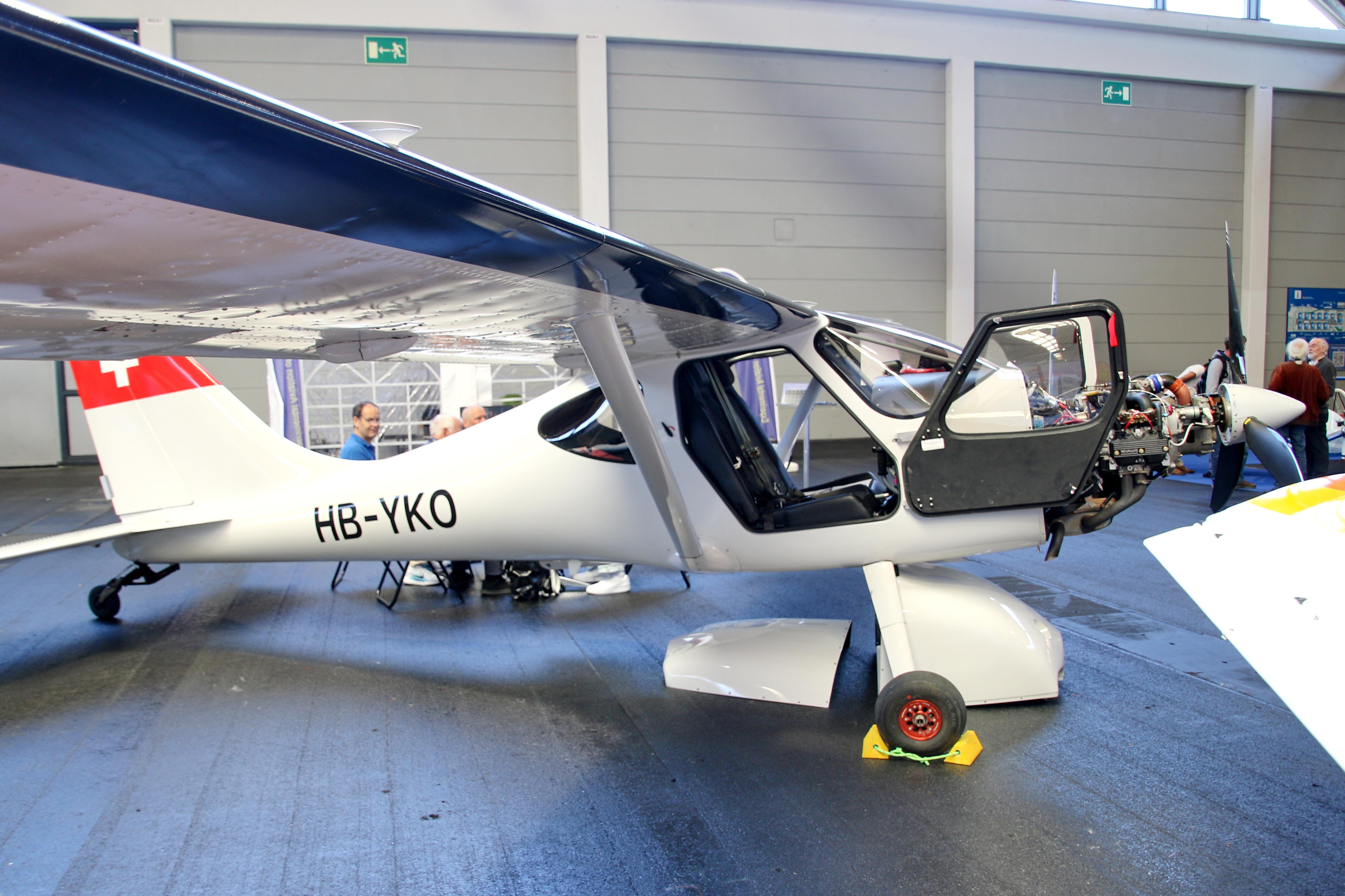 HB-YKO photo, click to enlarge