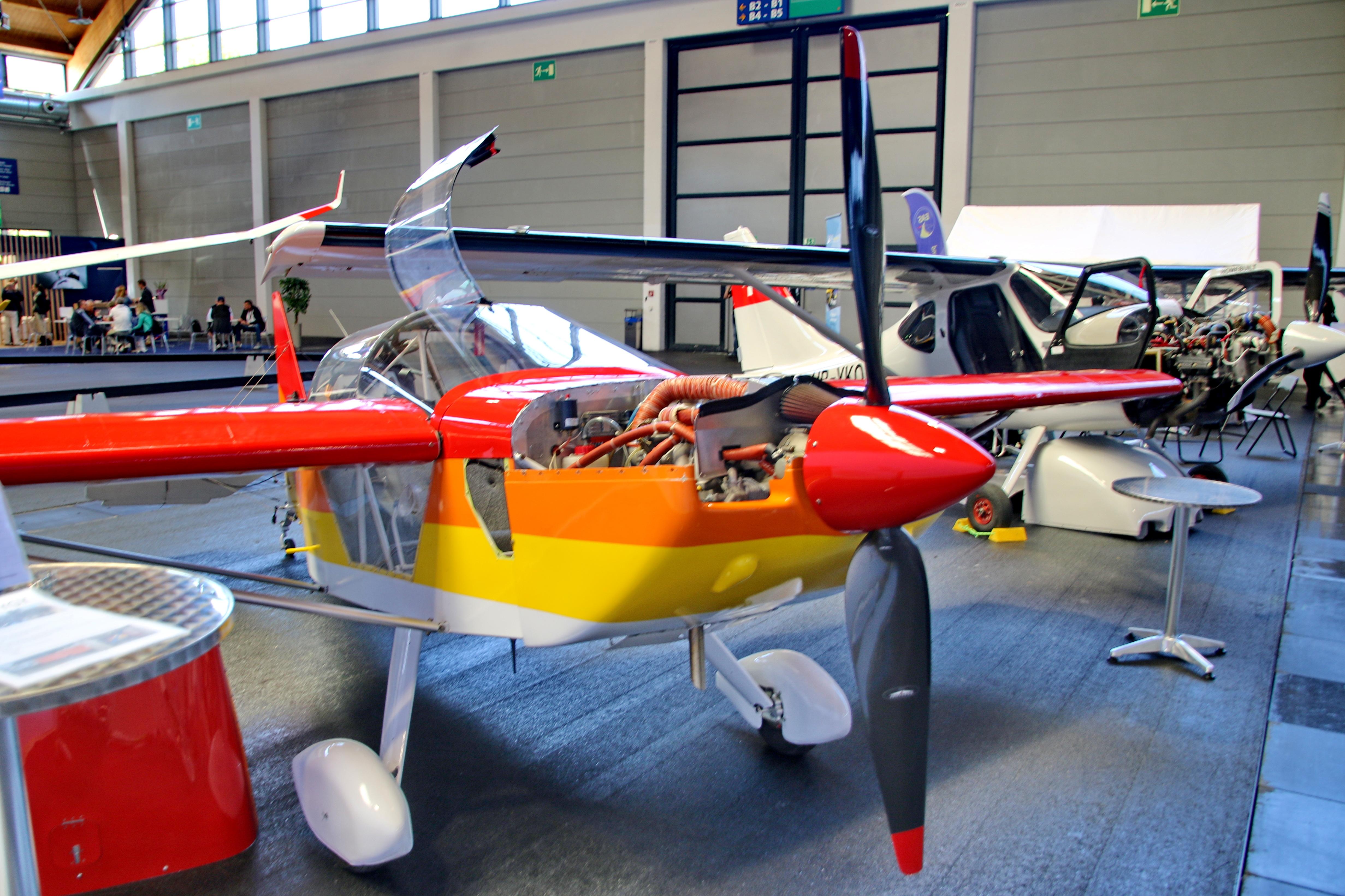 HB-YGY photo, click to enlarge