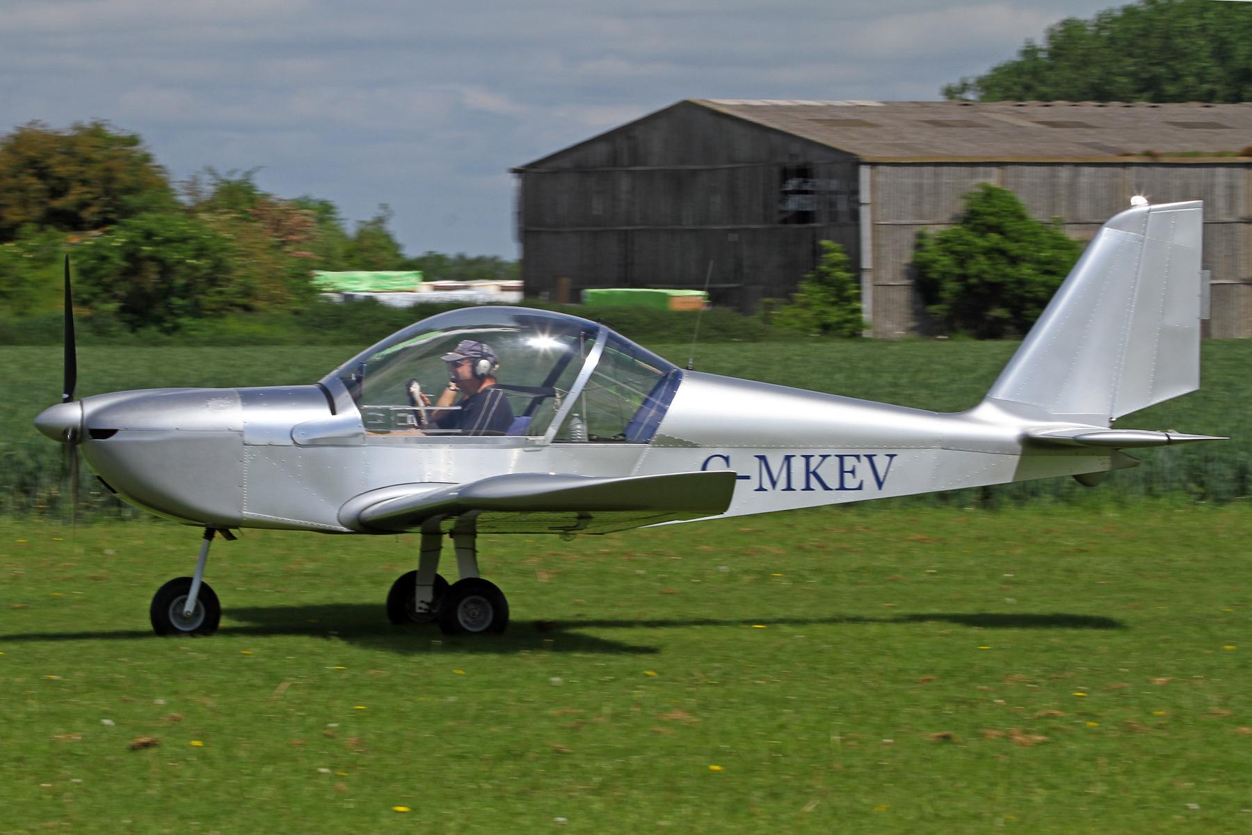 G-MKEV photo, click to enlarge